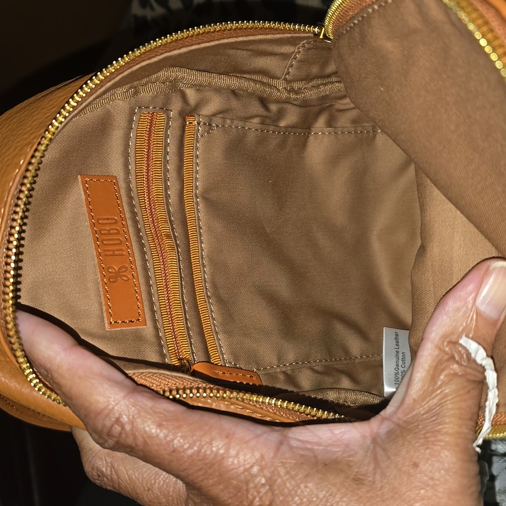 Elegant Hobo Tan Leather Backpack - Picture 4 of 4